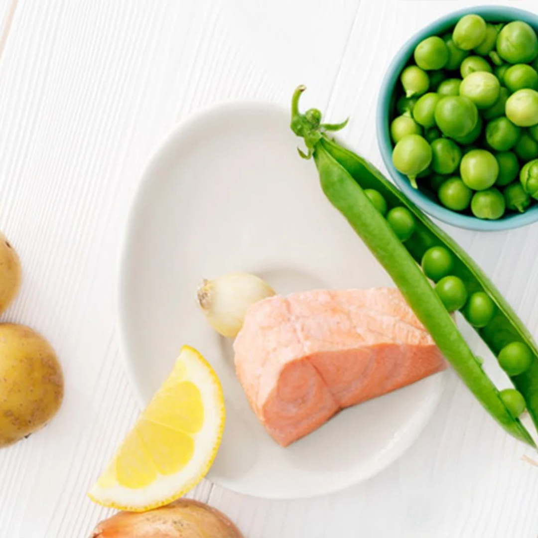 Potatoes with salmon and peas